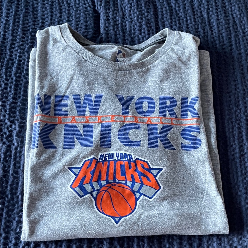 NBA New York Knicks Men’s Gray and Blue T-Shirt